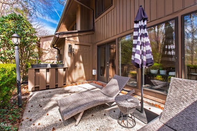 907 Oak Tree Drive, Chapel Hill, NC 27517