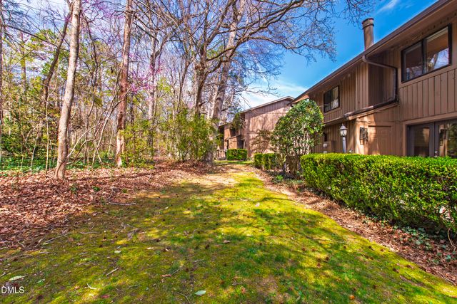 907 Oak Tree Drive, Chapel Hill, NC 27517