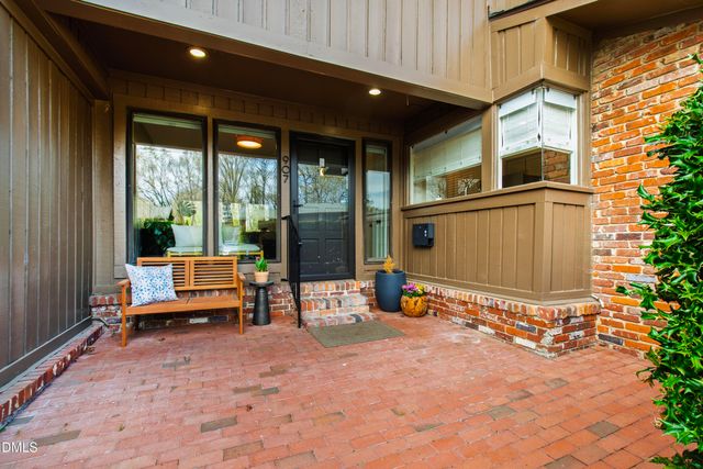 907 Oak Tree Drive, Chapel Hill, NC 27517