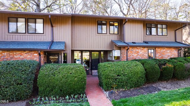 907 Oak Tree Drive, Chapel Hill, NC 27517