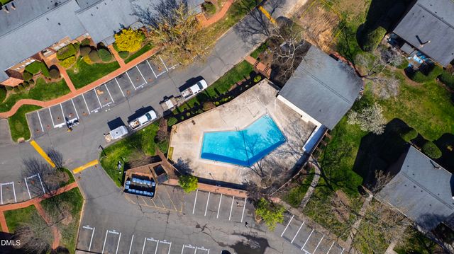 907 Oak Tree Drive, Chapel Hill, NC 27517