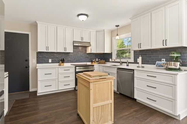 11 Drumlin Drive, Macedon, NY 14502