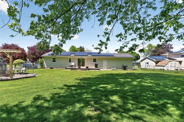 11 Drumlin Drive, Macedon, NY 14502