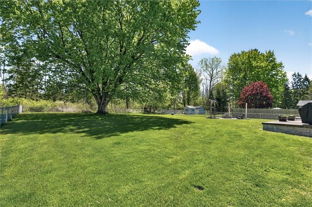 11 Drumlin Drive, Macedon, NY 14502