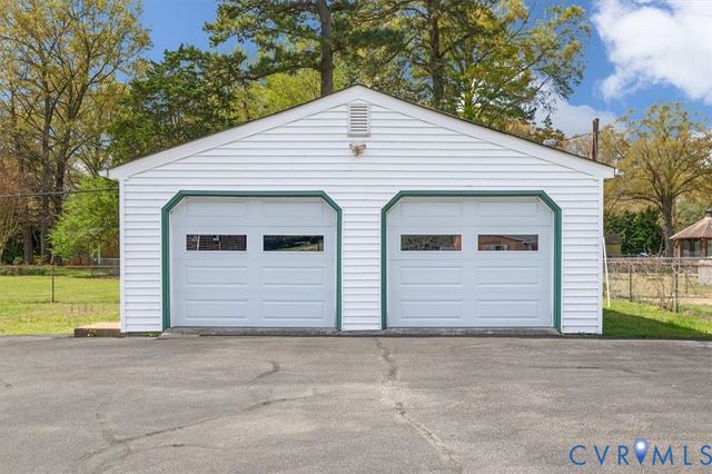 9147 Brampton Dr, Mechanicsville, VA 23116