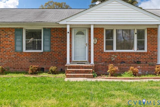 9147 Brampton Dr, Mechanicsville, VA 23116