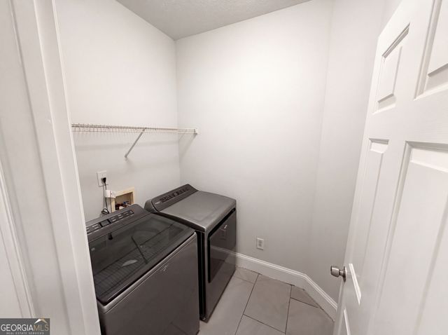 125 Farr Lake Drive, Tyrone, GA 30290