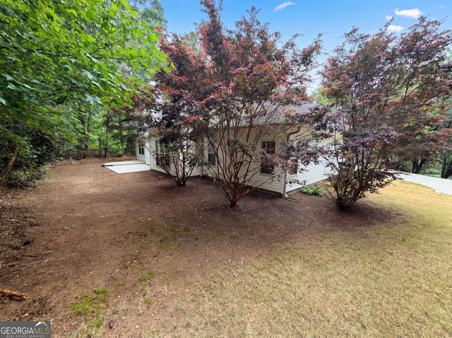 125 Farr Lake Drive, Tyrone, GA 30290