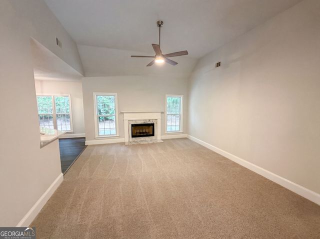 125 Farr Lake Drive, Tyrone, GA 30290