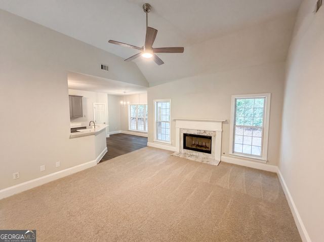 125 Farr Lake Drive, Tyrone, GA 30290