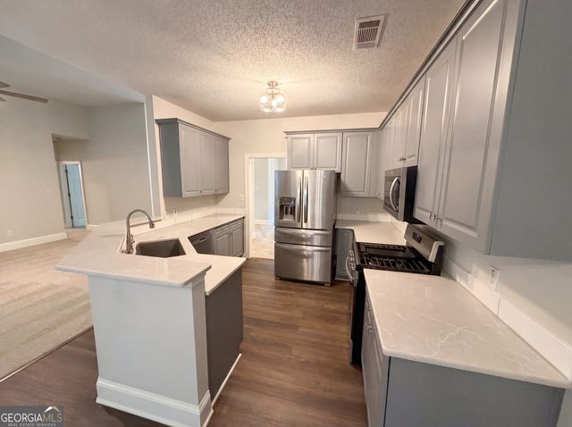 125 Farr Lake Drive, Tyrone, GA 30290