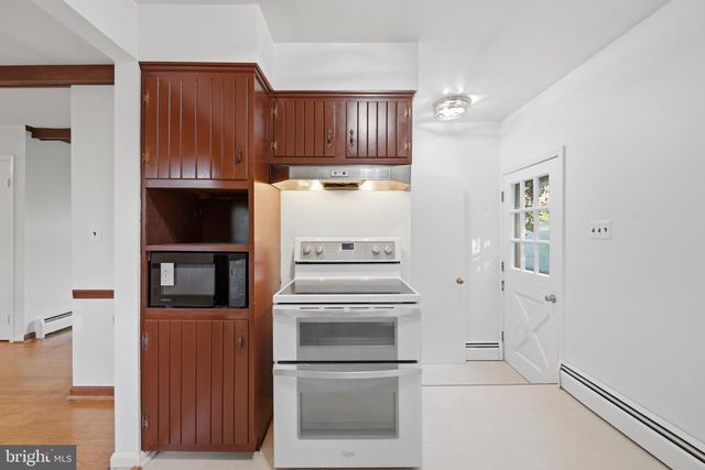 8414 IMPALLA DR, Manassas, VA 20110