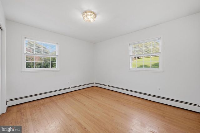 8414 IMPALLA DR, Manassas, VA 20110