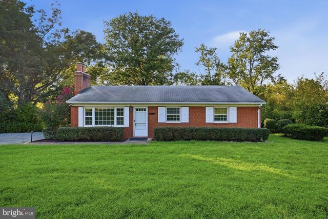 8414 IMPALLA DR, Manassas, VA 20110