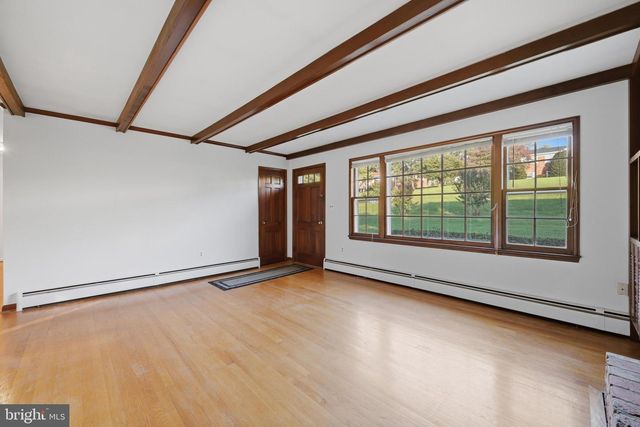 8414 IMPALLA DR, Manassas, VA 20110