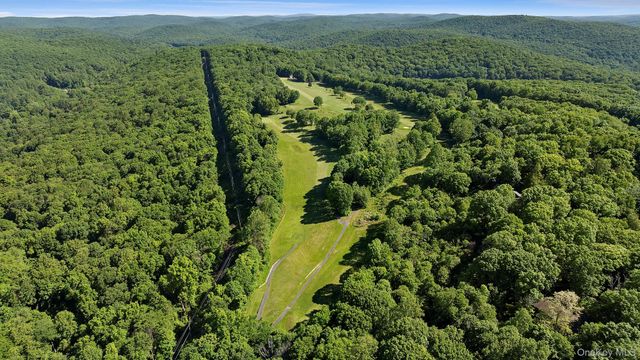 678 Golf Ridge Road, Carmel, NY 10512