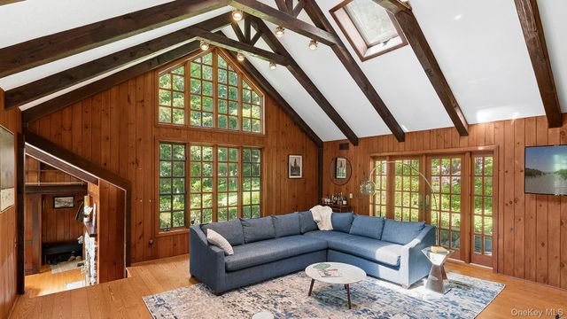 678 Golf Ridge Road, Carmel, NY 10512