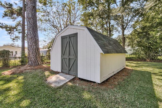 375 Hoff Avenue, Charleston, SC 29407