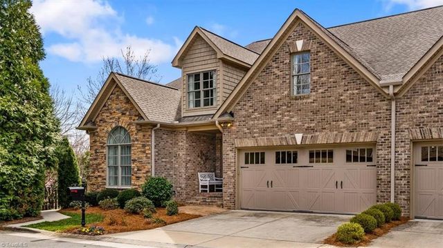 6 Blakeney Place, Greensboro, NC 27408