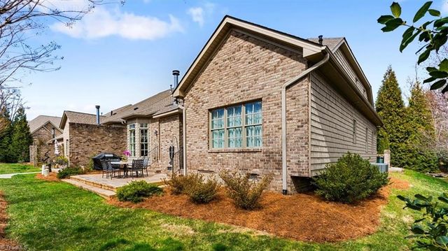 6 Blakeney Place, Greensboro, NC 27408