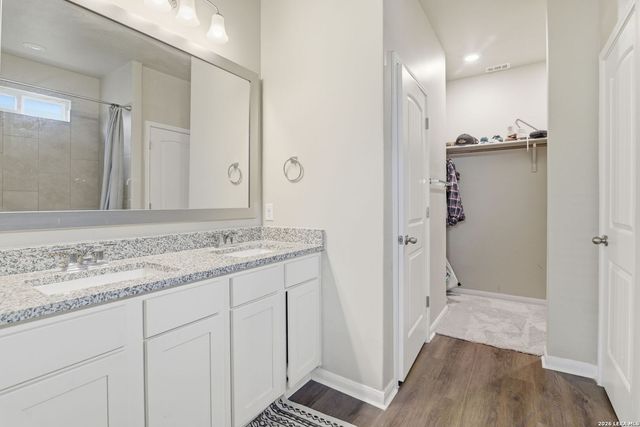 4010 FALLOW XING, St Hedwig, TX 78152