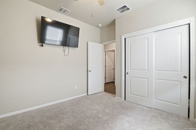 4010 FALLOW XING, St Hedwig, TX 78152