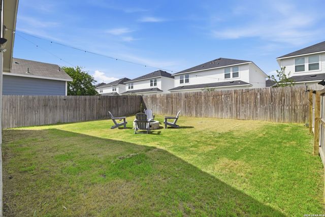 4010 FALLOW XING, St Hedwig, TX 78152