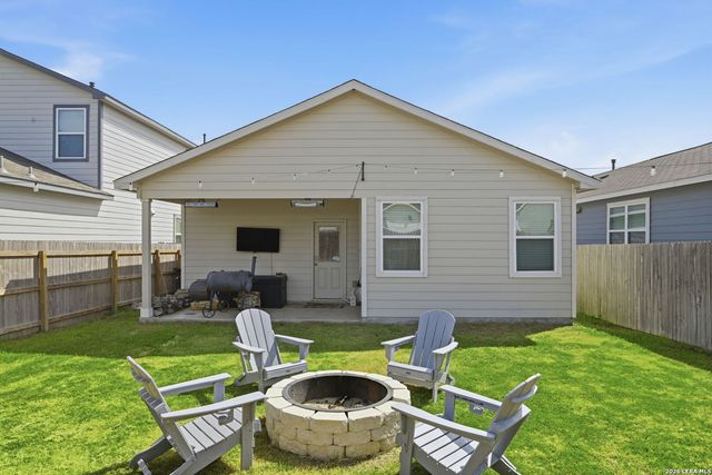 4010 FALLOW XING, St Hedwig, TX 78152