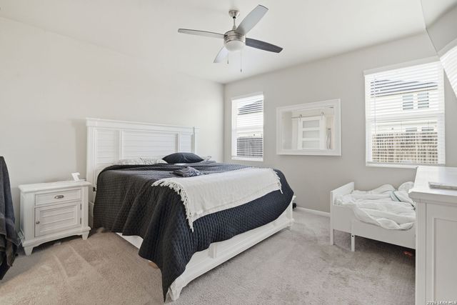 4010 FALLOW XING, St Hedwig, TX 78152