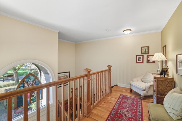 1115 Edgcumbe Road, Saint Paul, MN 55105