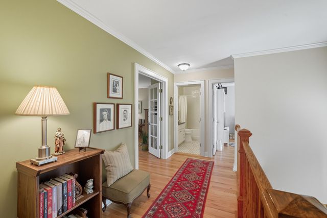 1115 Edgcumbe Road, Saint Paul, MN 55105