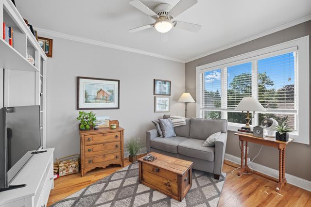 1115 Edgcumbe Road, Saint Paul, MN 55105