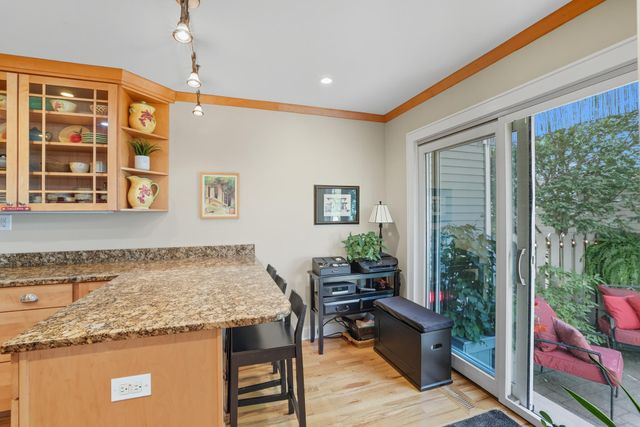 1115 Edgcumbe Road, Saint Paul, MN 55105