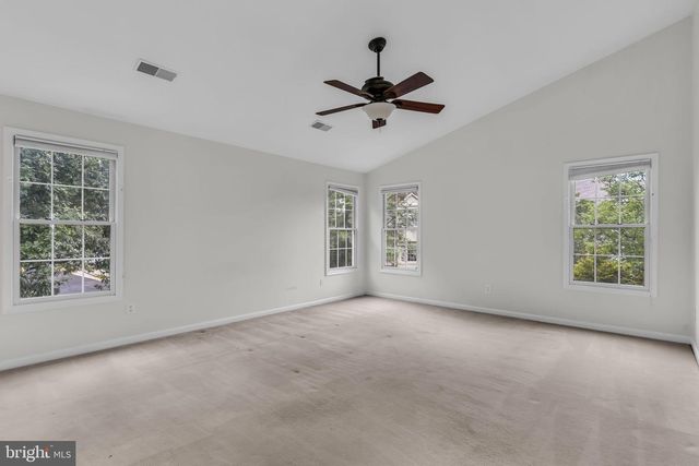 6618 FROST LAKE LN, Alexandria, VA 22315