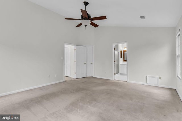 6618 FROST LAKE LN, Alexandria, VA 22315