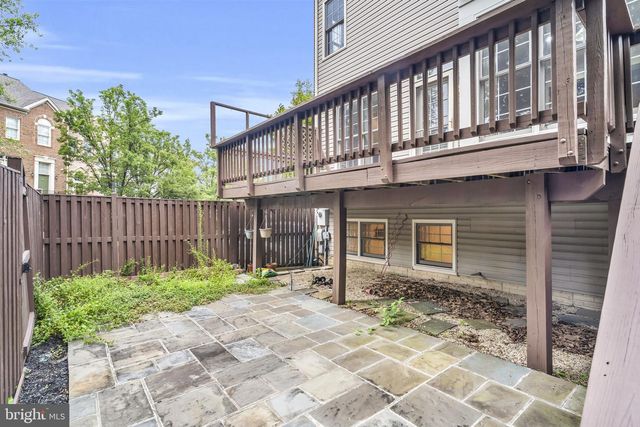 6618 FROST LAKE LN, Alexandria, VA 22315
