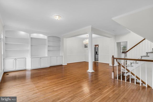 6618 FROST LAKE LN, Alexandria, VA 22315