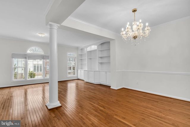 6618 FROST LAKE LN, Alexandria, VA 22315