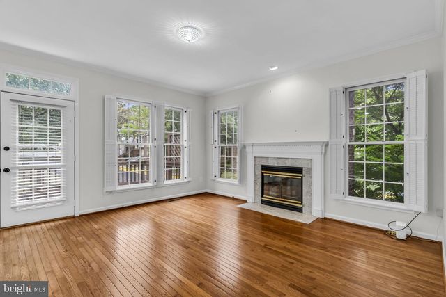 6618 FROST LAKE LN, Alexandria, VA 22315