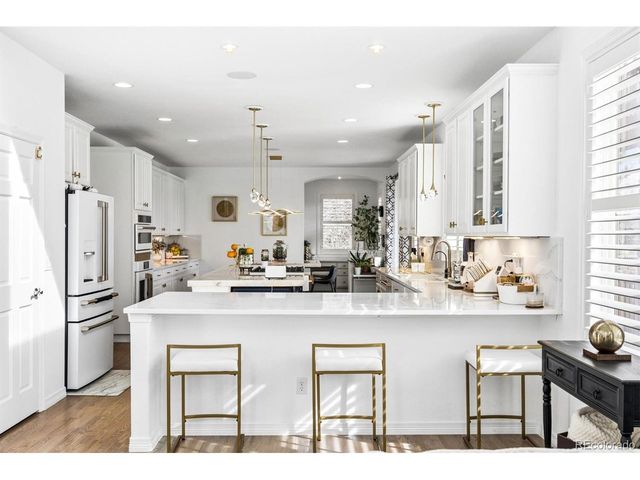 9073 Hunters Way, Highlands Ranch, CO 80129