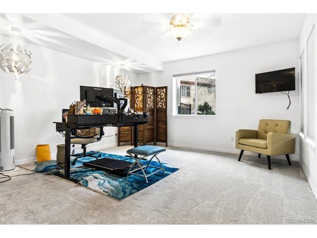 9073 Hunters Way, Highlands Ranch, CO 80129