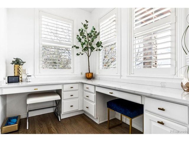 9073 Hunters Way, Highlands Ranch, CO 80129