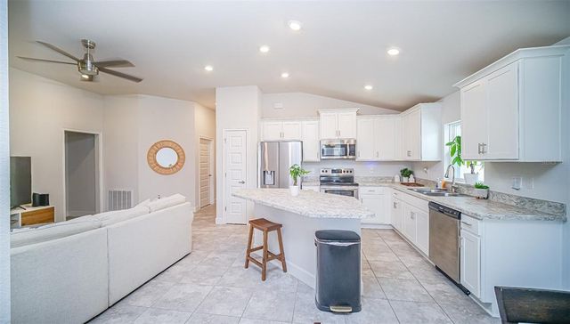 111 KRENSON BAY LOOP, Winter Haven, FL 33881
