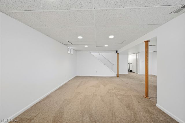 2798 Randolph Street NW, Warren, OH 44485