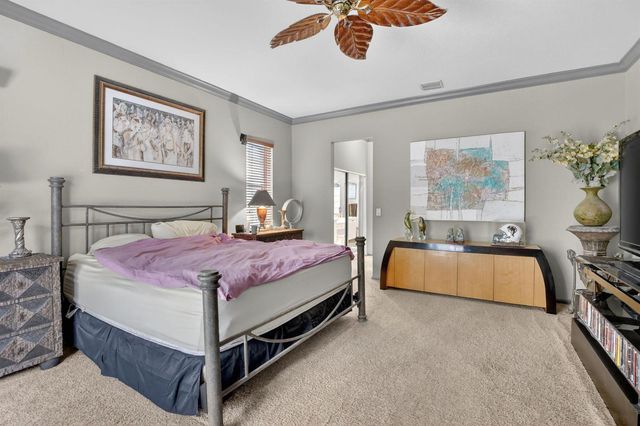 8106 N Savannah Circle, Davie, FL 33328