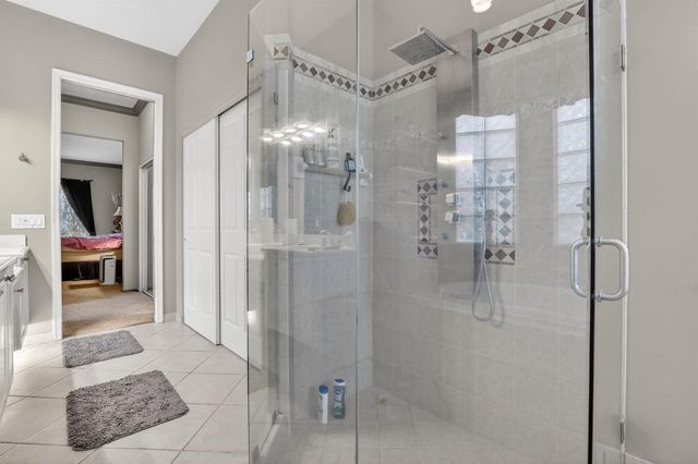 8106 N Savannah Circle, Davie, FL 33328