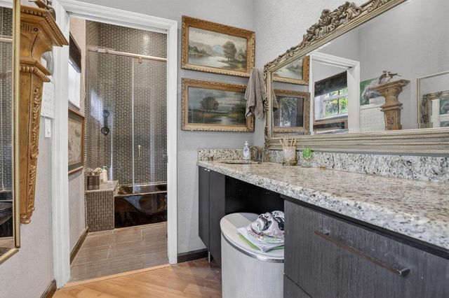 8106 N Savannah Circle, Davie, FL 33328