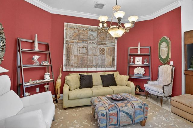 8106 N Savannah Circle, Davie, FL 33328