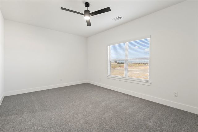 81 W Pitts Street, Farmington, AR 72730