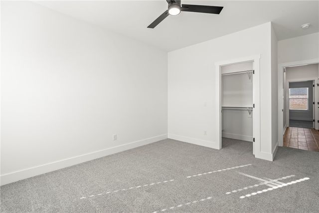 81 W Pitts Street, Farmington, AR 72730